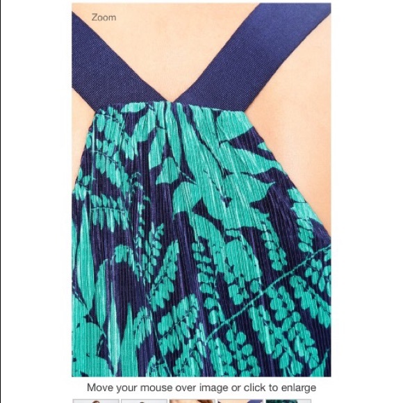 SALE $35 ⬇️ Banana republic iris fern dress - Picture 6 of 13